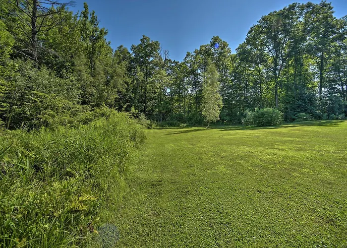 Modern Studio Less Than 13 Mi To Saratoga Racetrack!