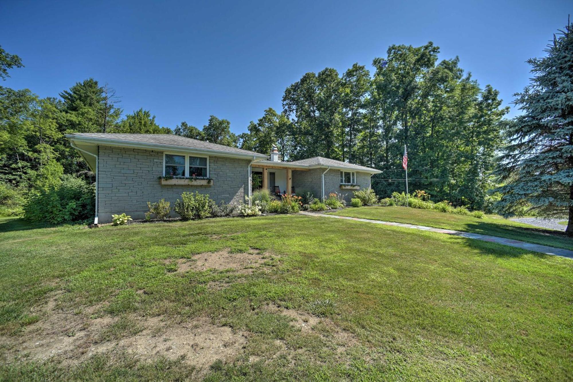 Modern Less Than 13 Mi To Saratoga Racetrack! Apartment Ballston Spa
