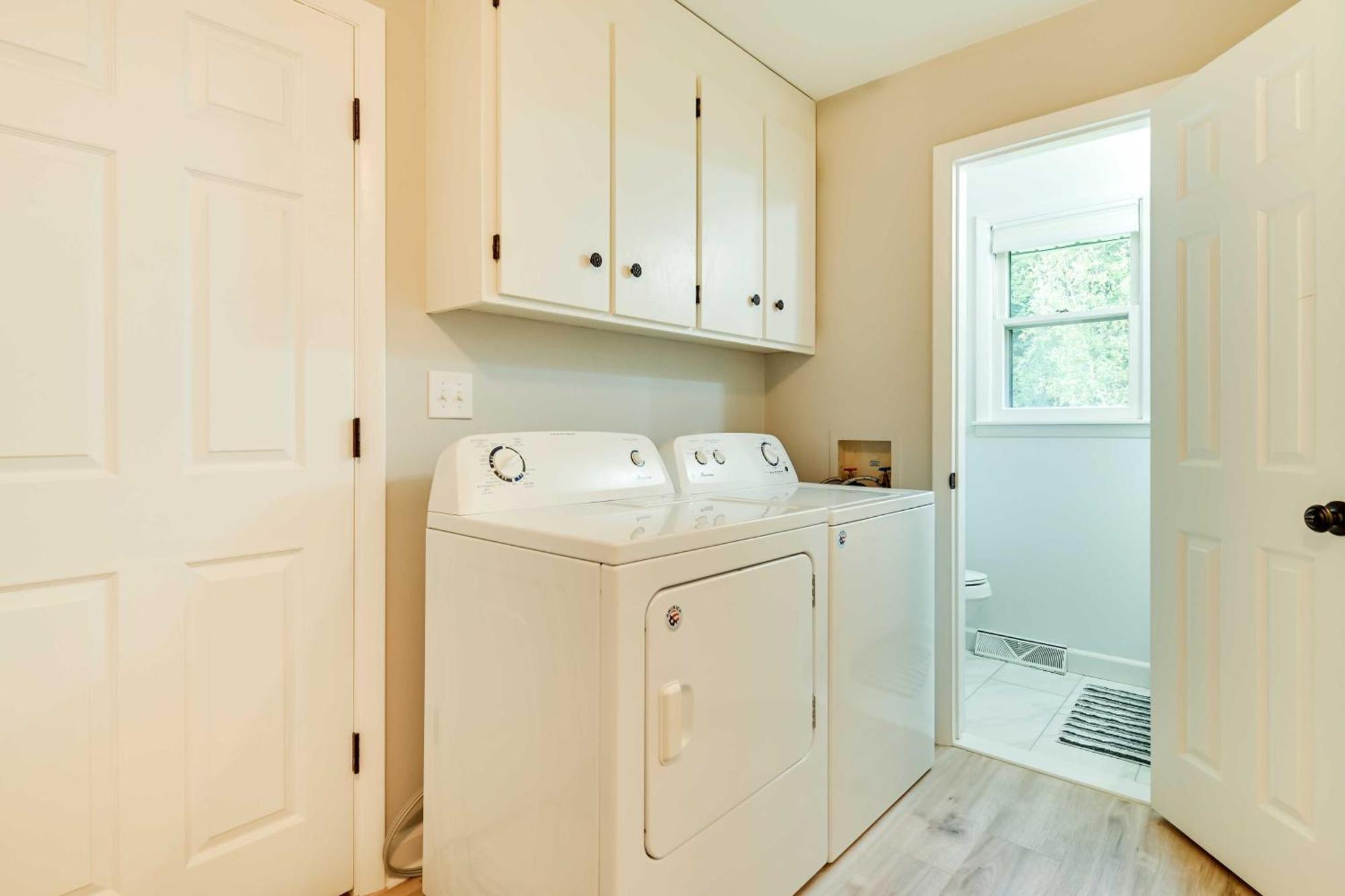 Modern Less Than 13 Mi To Saratoga Racetrack! Apartment Ballston Spa