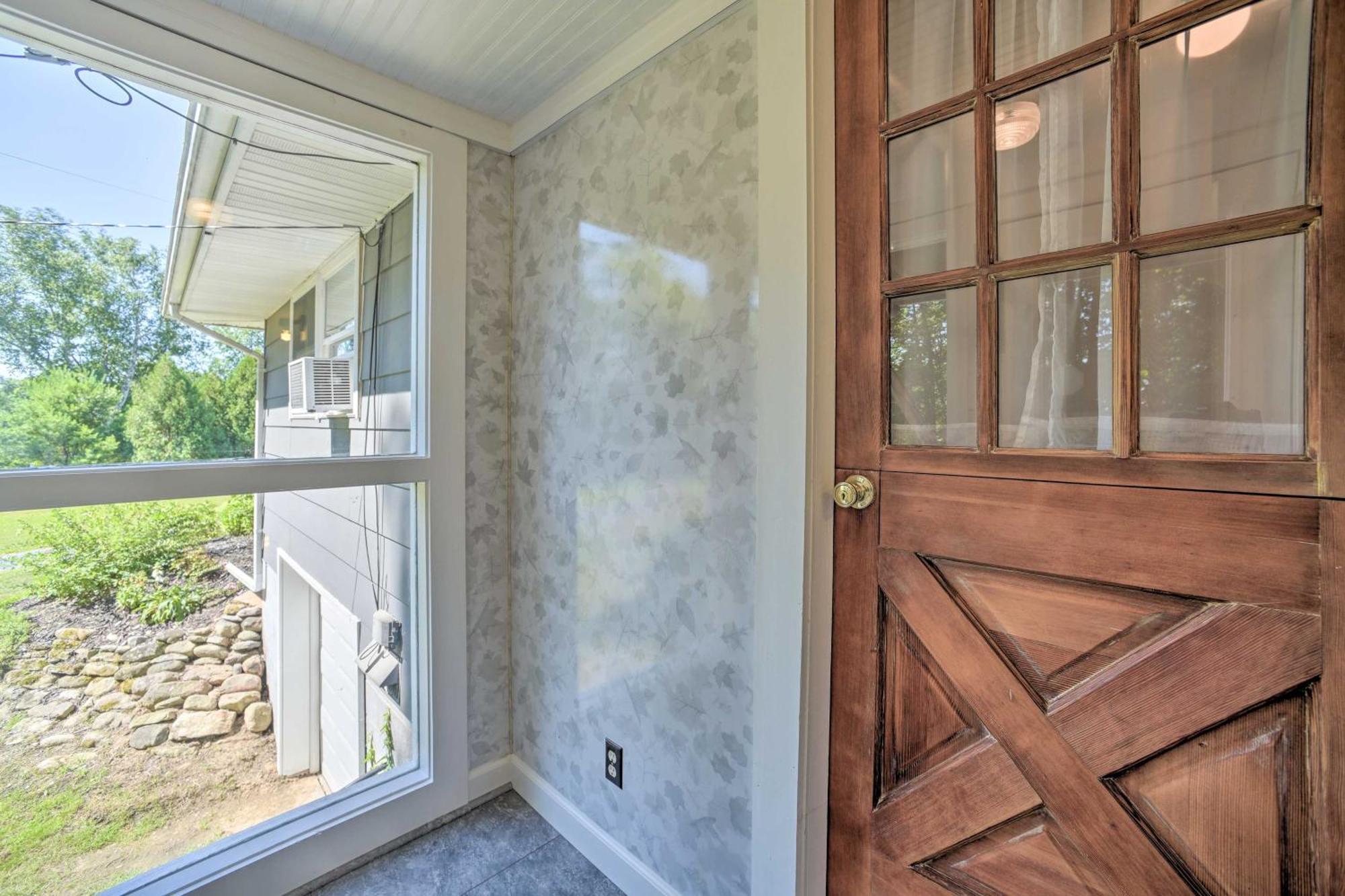 Apartment Modern Less Than 13 Mi To Saratoga Racetrack!